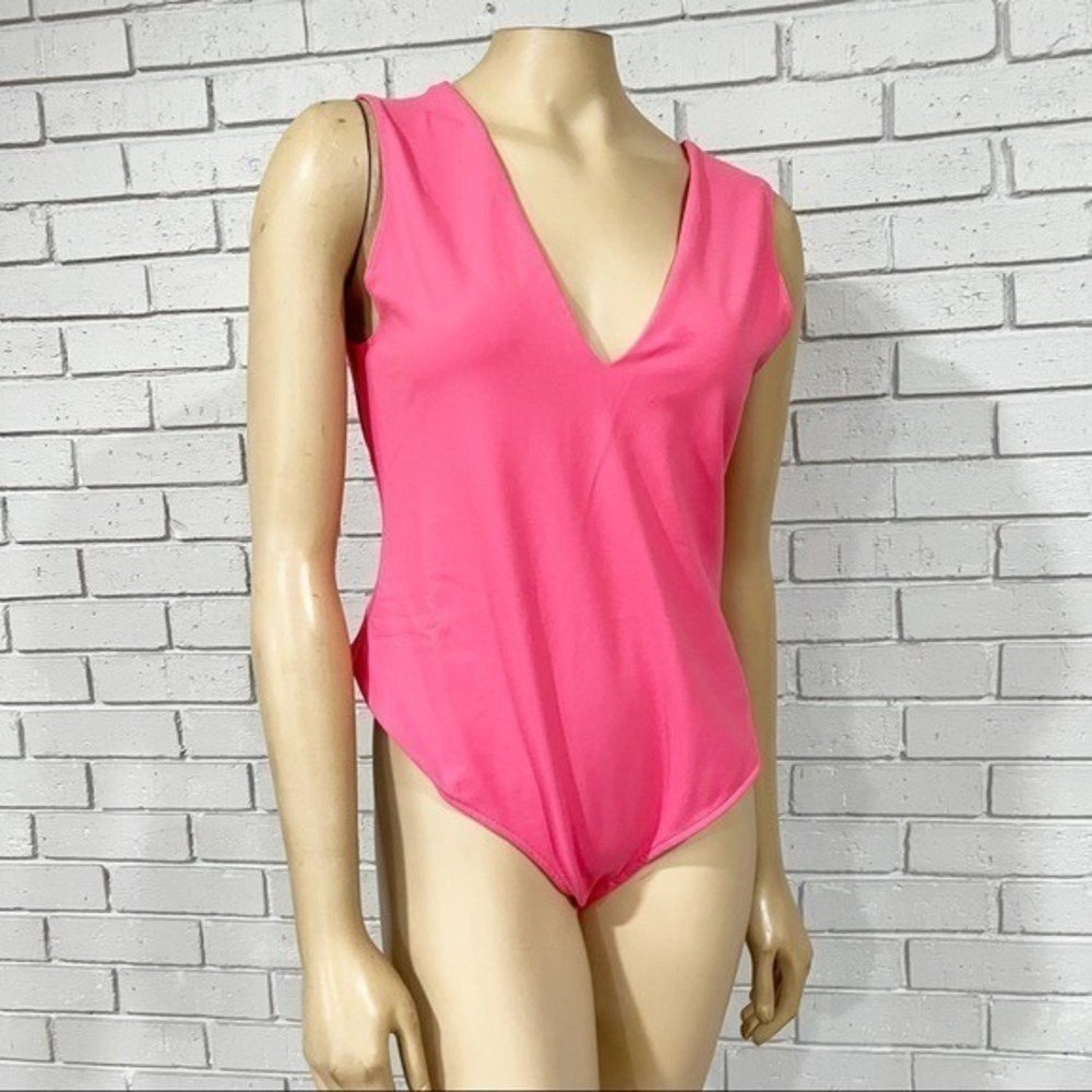Free‎ People Hot Pink Deep V Neck Sleeveless Thong Bodysuit Women's Size Large